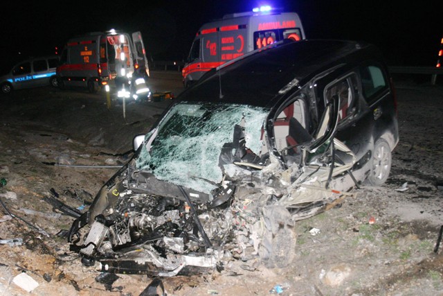 Konyada trafik kazası: 2 ölü 2