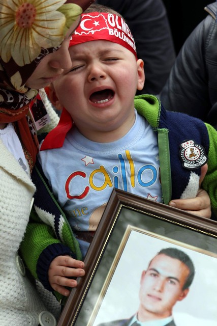 Konya şehidine, oğlu babasına ağladı 4