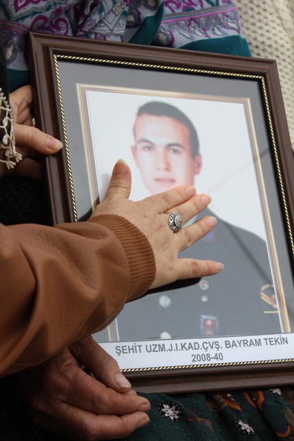 Konya şehidine, oğlu babasına ağladı 9