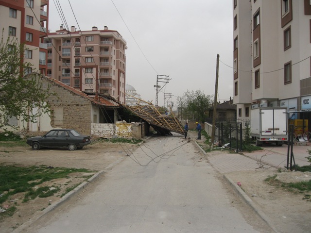 Konya’da şiddetli rüzgar 1