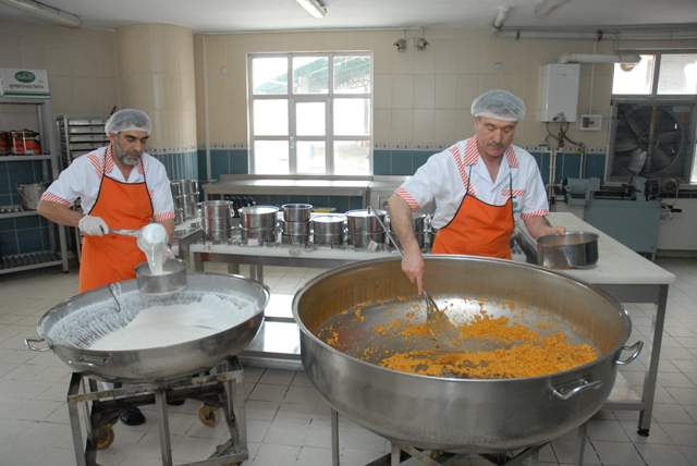 Aşevinde her şey dört dörtlük 12