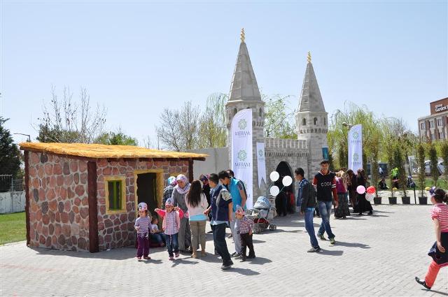 Meram Belediyesi’nin stantları ilgi görüyor 4