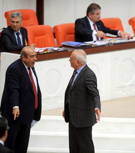 Mecliste bu sefer kadınlar kavga etti! 1