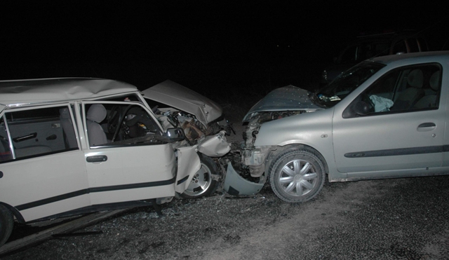 Kafa kafaya girdiler: 5 yaralı var