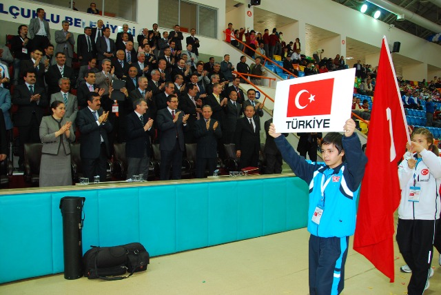 Dünya çocukları Konyada 50