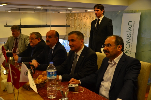 KONSİAD Rumelililerle kucaklaştı