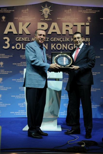 Başbakan, Akış’a neden plaket verdi? 3