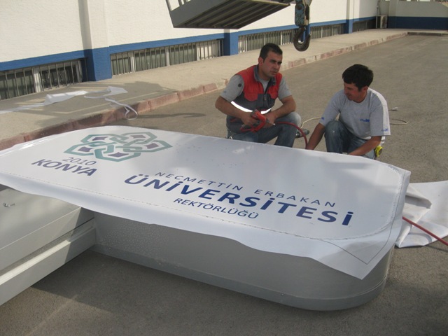 Üniversitede tabela değişti  10