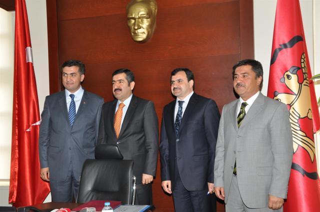 Tahir Büyükkörükçü Anadolu İHL için imzalar tamam 4