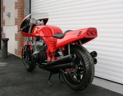 Dünyanın tek Ferrari motosikleti 9