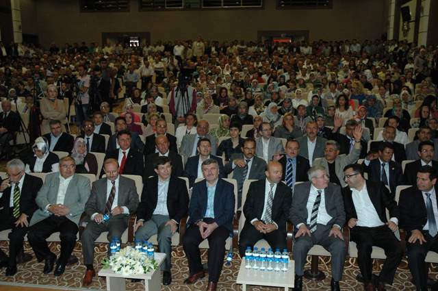 Davutoğlu: Bize dinlenmek haram 1