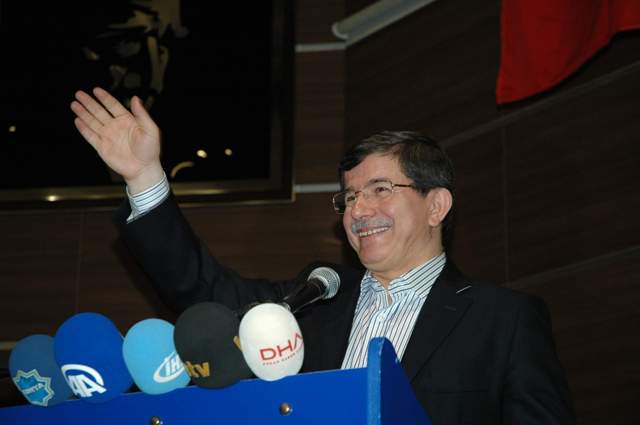 Davutoğlu: Bize dinlenmek haram 5