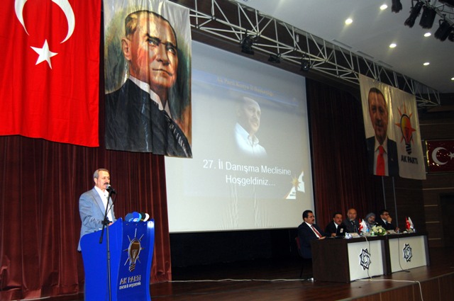 Davutoğlu: Bize dinlenmek haram 9