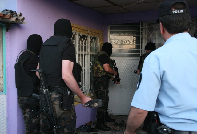 Uyuşturucuya Özel Harekat’lı üçüncü baskın 1