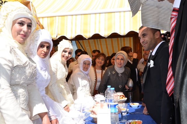 Mehir’den 100 çifte düğün 5
