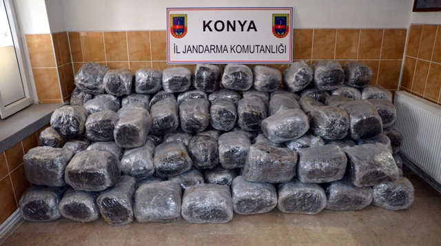 900 kilogram esrarı böyle saklamışlar 3