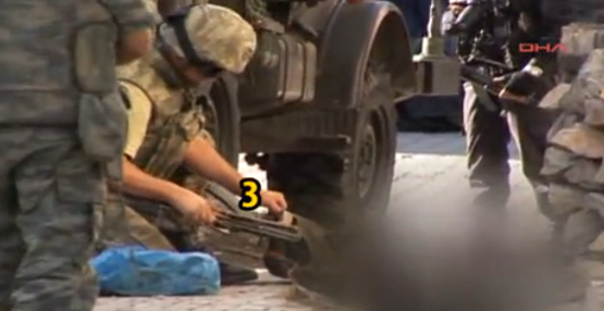 İşte ölen teröristin üzerinden çıkarılanlar! 14