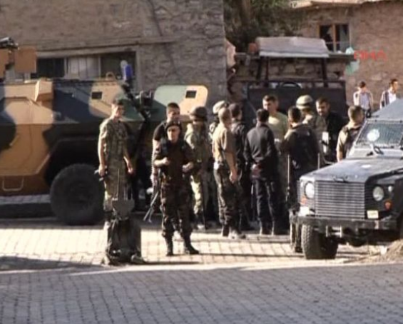 İşte ölen teröristin üzerinden çıkarılanlar! 4