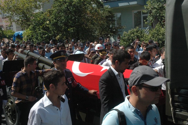 Yozgatlı şehit Konyada son yolculuğuna uğurlandı 7