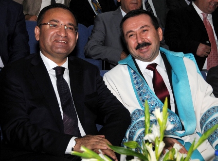 Mezun olduğu üniversiteyi gezdi 12