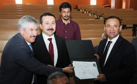 Mezun olduğu üniversiteyi gezdi 2