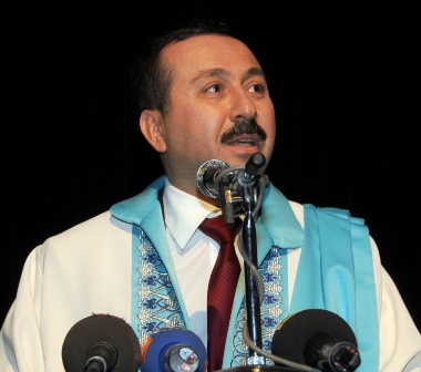 Mezun olduğu üniversiteyi gezdi 8