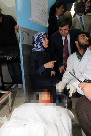 Davutoğlu gözyaşlarını tutamadı 13