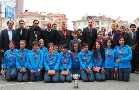 Birlikte karar veriyor, çalışıyor ve başarıyoruz 5