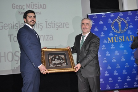 Genç Müsiadda bayrak değişimi 5