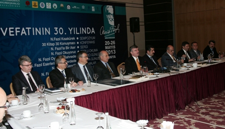 Necip Fazıl, vefatının 30. yılında anılıyor 4