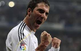 İşte dünyanın en iyi 100 futbolcusu 77