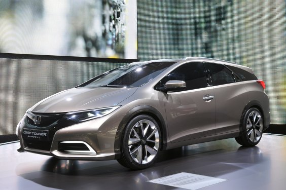 2013 Honda Civic Tourer konsepti 1