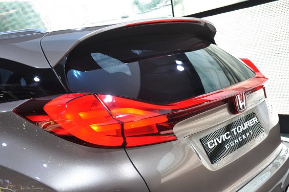 2013 Honda Civic Tourer konsepti 10