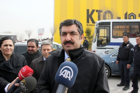 Kuvvetli lodos fuarın çadırını yıktı 7