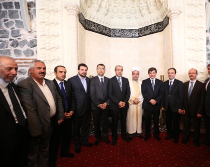 Diyarbakır Davutoğlunu bağrına bastı 6
