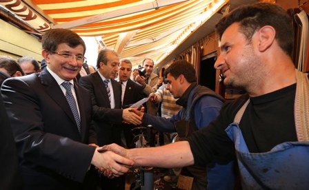 Diyarbakır Davutoğlunu bağrına bastı 7
