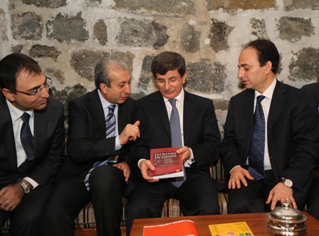Diyarbakır Davutoğlunu bağrına bastı 9