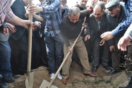Nusret Argun annesinin cenazesine katıldı 10
