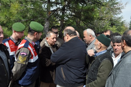 Nusret Argun annesinin cenazesine katıldı 11