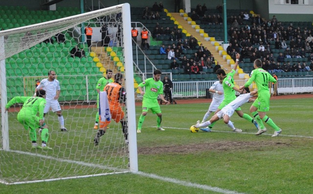 Giresunspor-Konyaspor 0-0 Sezon 2011-2012  8