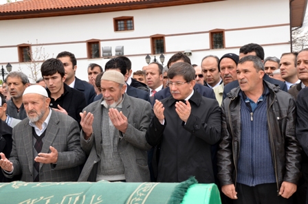 Ahmet Davutoğlunun Konya temasları 9