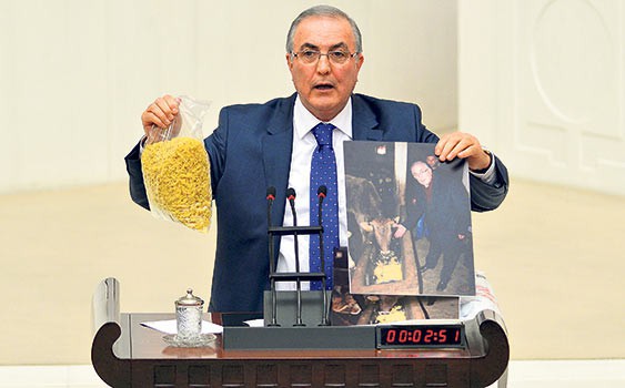 Mecliste yapılan en ilginç eylemler 25