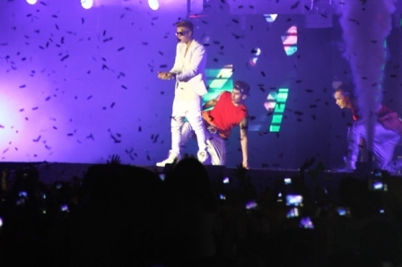 Bieber, İstanbulu  salladı 8
