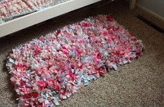 Eski tshirtlerden halı yapımı 6