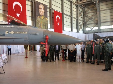 Komutanlar hakiki mühimmat atışlarını izledi 13
