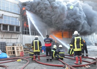 Konya'da ambalaj fabrikasında yangın