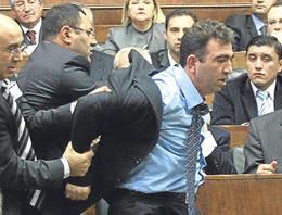 Milletvekili koltuğuna oturunca...