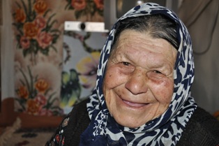 Her işini kendisi yapıyor