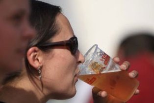 Alkolün azı da kanser riski taşıyor