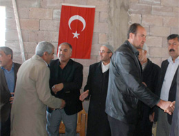 PKK'lının babasından Türk bayrağıyla cevap